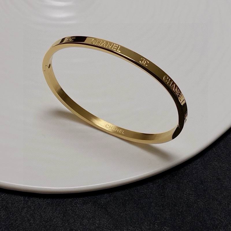 Chanel Bracelet 03yxs34
